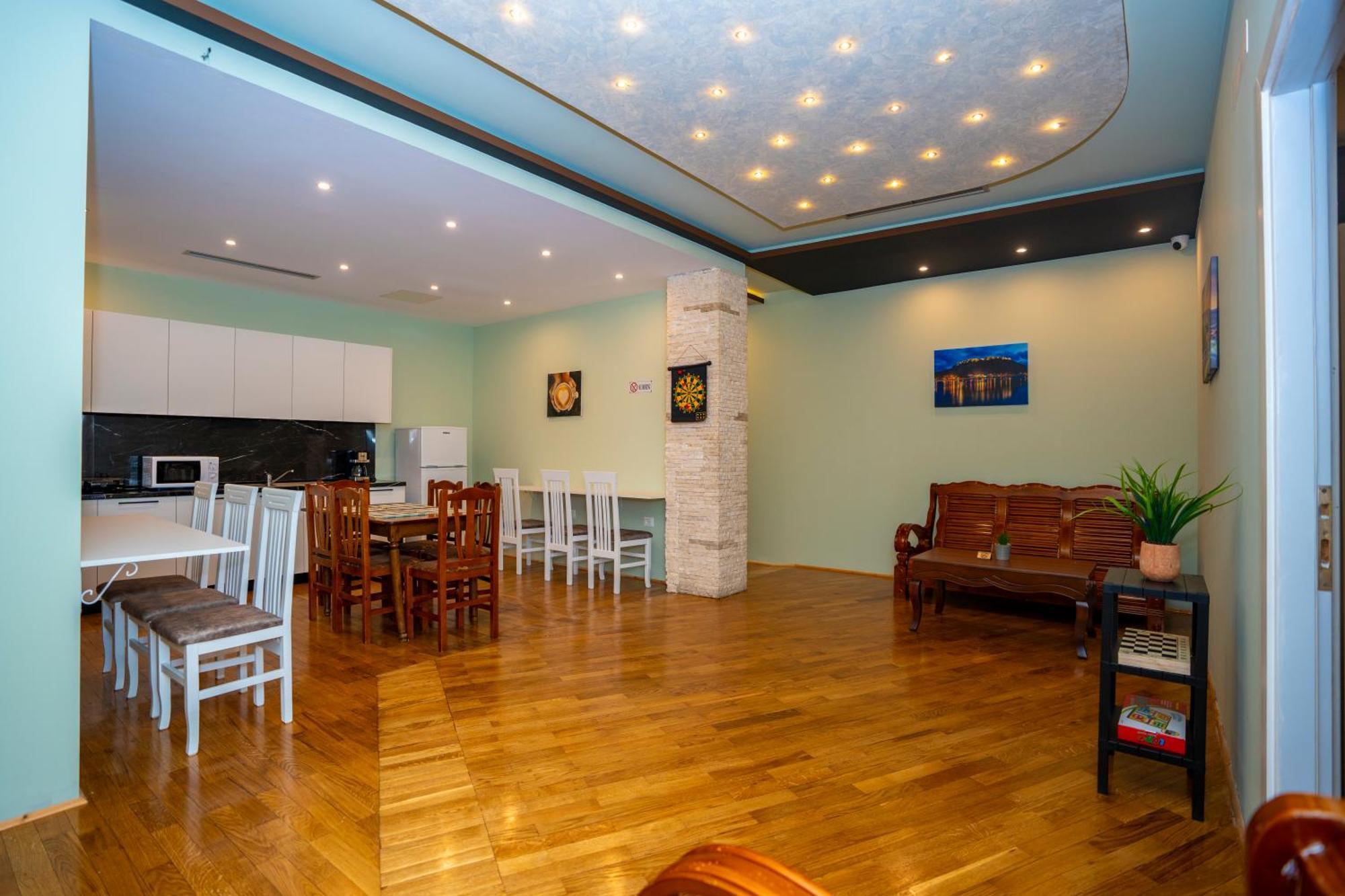 Terrace Hostel & Lounge Bar Shkoder Exterior photo