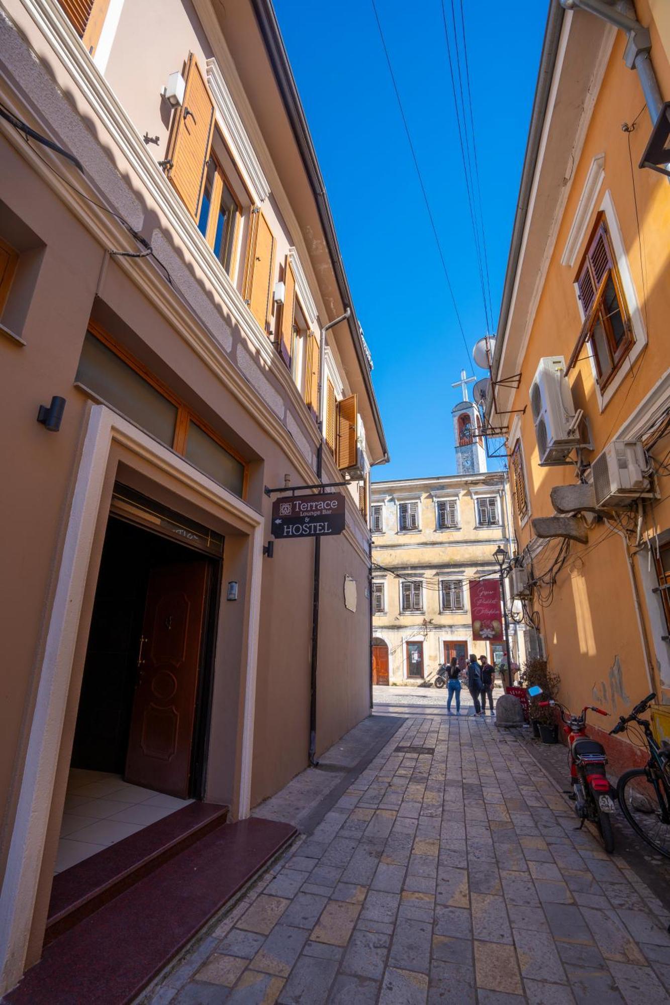 Terrace Hostel & Lounge Bar Shkoder Exterior photo